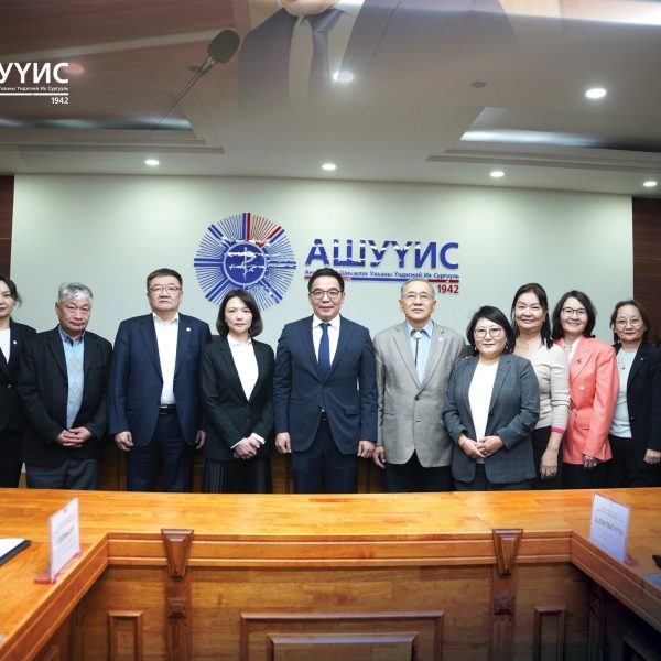 АНАГААХ УХААНЫ ДОКТОРЫН ЗЭРЭГ ХАМГААЛУУЛАХ ЗӨВЛӨЛИЙН ХУРАЛДААН БОЛЛОО