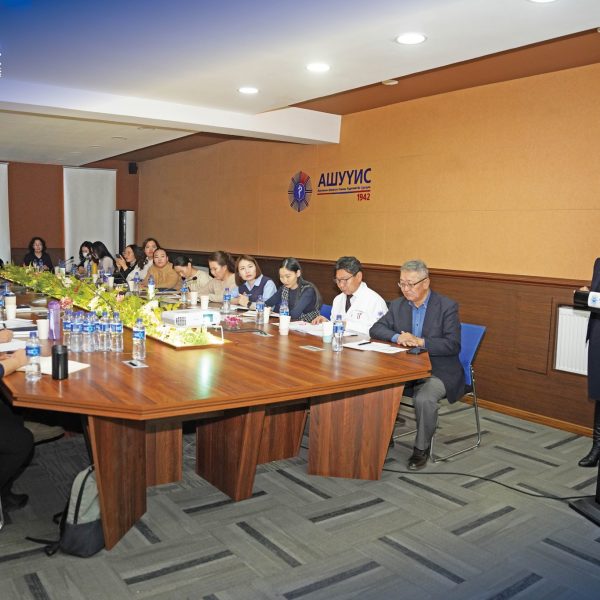 “МАНСУУРУУЛАХ, СЭТГЭЦ НӨЛӨӨТ ЭМИЙН ХЭРЭГЛЭЭ, ХЯНАЛТ, ҮНЭЛГЭЭ, БОЛЗОШГҮЙ ЭРСДЭЛЭЭС УРЬДЧИЛАН СЭРГИЙЛЭХ НЬ” СЭДЭВТ СУРГАЛТ ЗОХИОН БАЙГУУЛАГДЛАА