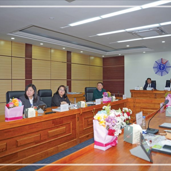 АНАГААХ УХААНЫ ДОКТОРЫН ЗЭРЭГ ХАМГААЛУУЛАХ ЗӨВЛӨЛИЙН ХУРАЛДААН БОЛЛОО.