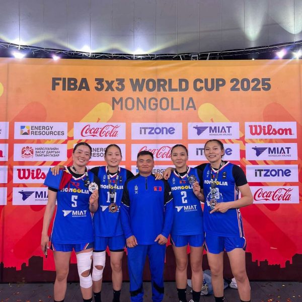 МОНГОЛЫН 3х3 ЭМЭГТЭЙ ШИГШЭЭ БАГТАА ХАЛУУН БАЯР ХҮРГЭЭД ТЭДНИЙ АРД АЖИЛЛАСАН ТӨГСӨГЧДӨӨРӨӨ БАХАРХАЖ БАЙНА