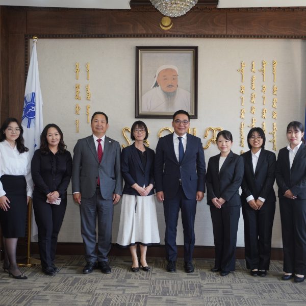 ЯПОНЫ КЮҮШҮ ИХ СУРГУУЛЬТАЙ ОЮУТАН СОЛИЛЦООНЫ ХӨТӨЛБӨР АМЖИЛТТАЙ ХЭРЭГЖИЖ БАЙНА