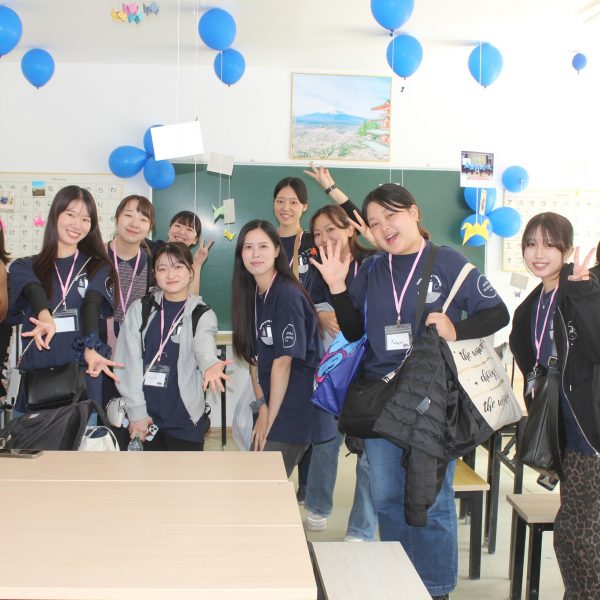 ГАДААД ХАМТЫН АЖИЛЛАГАА- ЯПОН УЛСЫН СОФИА ИХ СУРГУУЛИЙН СУВИЛАХУЙН БАГШ ОЮУТНУУД ДОРНОГОВЬ АЙМАГТ ЗОЧИЛЛОО