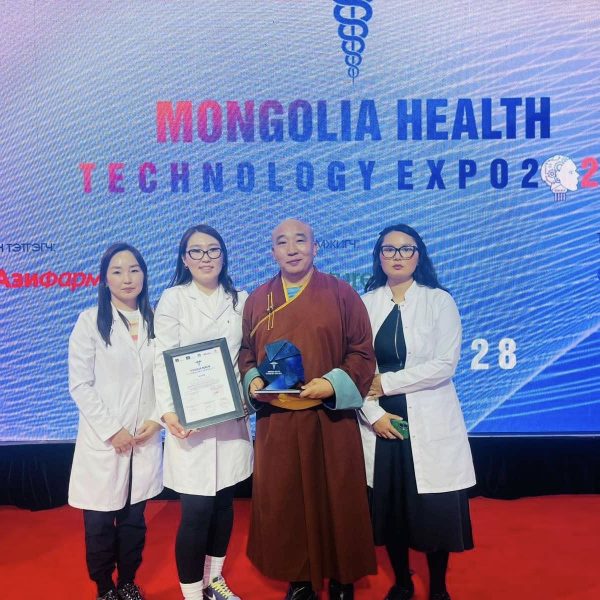 МОНГОЛ АНАГААХ УХААНЫ ТӨВ ЭМНЭЛГИЙН ХАМТ ОЛОНДОО БАЯР ХҮРГЭЖ, АМЖИЛТ ХҮСЬЕ