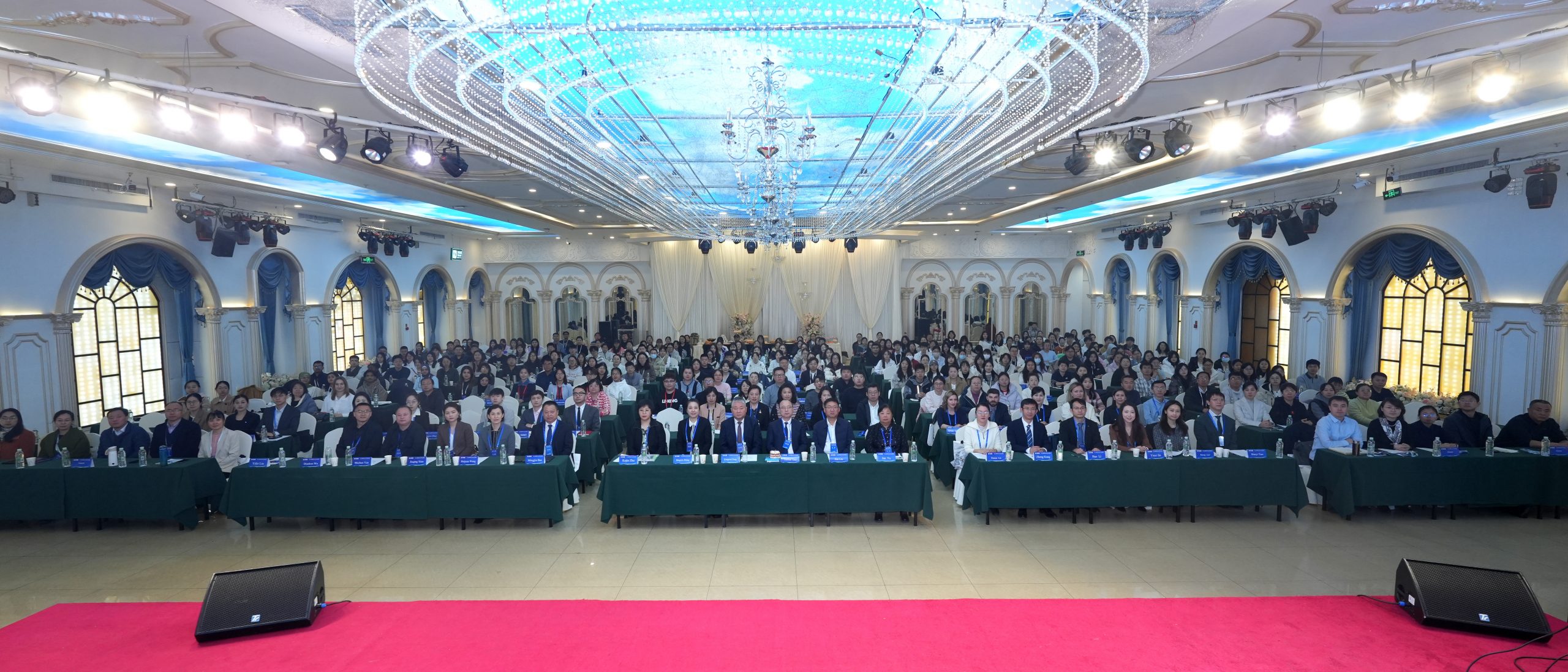 БНХАУ-ЫН ХАРБИНЫ АНАГААХЫН ИХ СУРГУУЛИЙН НИЙГМИЙН ЭРҮҮЛ МЭНДИЙН СУРГУУЛЬТАЙ ХАМТЫН АЖИЛЛАГААГАА ӨРГӨЖҮҮЛЛЭЭ