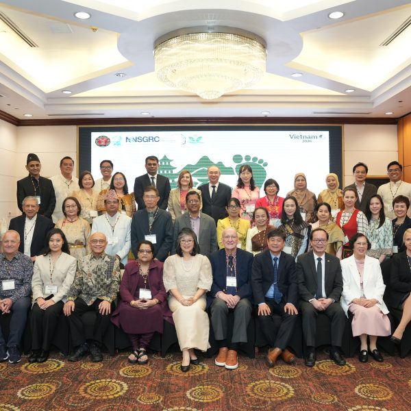 АЗИ, НОМХОН ДАЛАЙН БҮСИЙН НЯРАЙН СКРИНИНГИЙН ХАМТЫН АЖИЛЛАГААГ БЭХЖҮҮЛЭХ 8 ДАХЬ УДААГИЙН СЕМИНАР ВЬЕТНАМ УЛСЫН ХАНОЙ ХОТНОО БОЛЖ БАЙНА