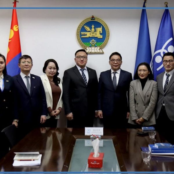 ХҮНИЙ ЭРХИЙН ҮНДЭСНИЙ КОМИСС-ТОЙ ХАМТРАН ОЮУТНЫ ЭРХИЙГ ХАНГАХ ЧИГЛЭЛЭЭР АЖИЛЛАЛАА