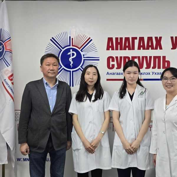 АШУҮИС, ЯПОН УЛСЫН IUHW ИХ СУРГУУЛИЙН ХАМТАРСАН ОЮУТАН СОЛИЛЦООНЫ ХӨТӨЛБӨР АМЖИЛТТАЙ ХЭРЭГЖИЖ БАЙНА